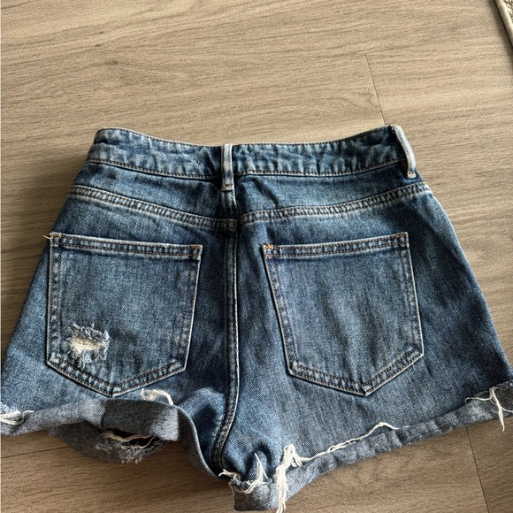 Pacsun Mom Short - Picture 4 of 4